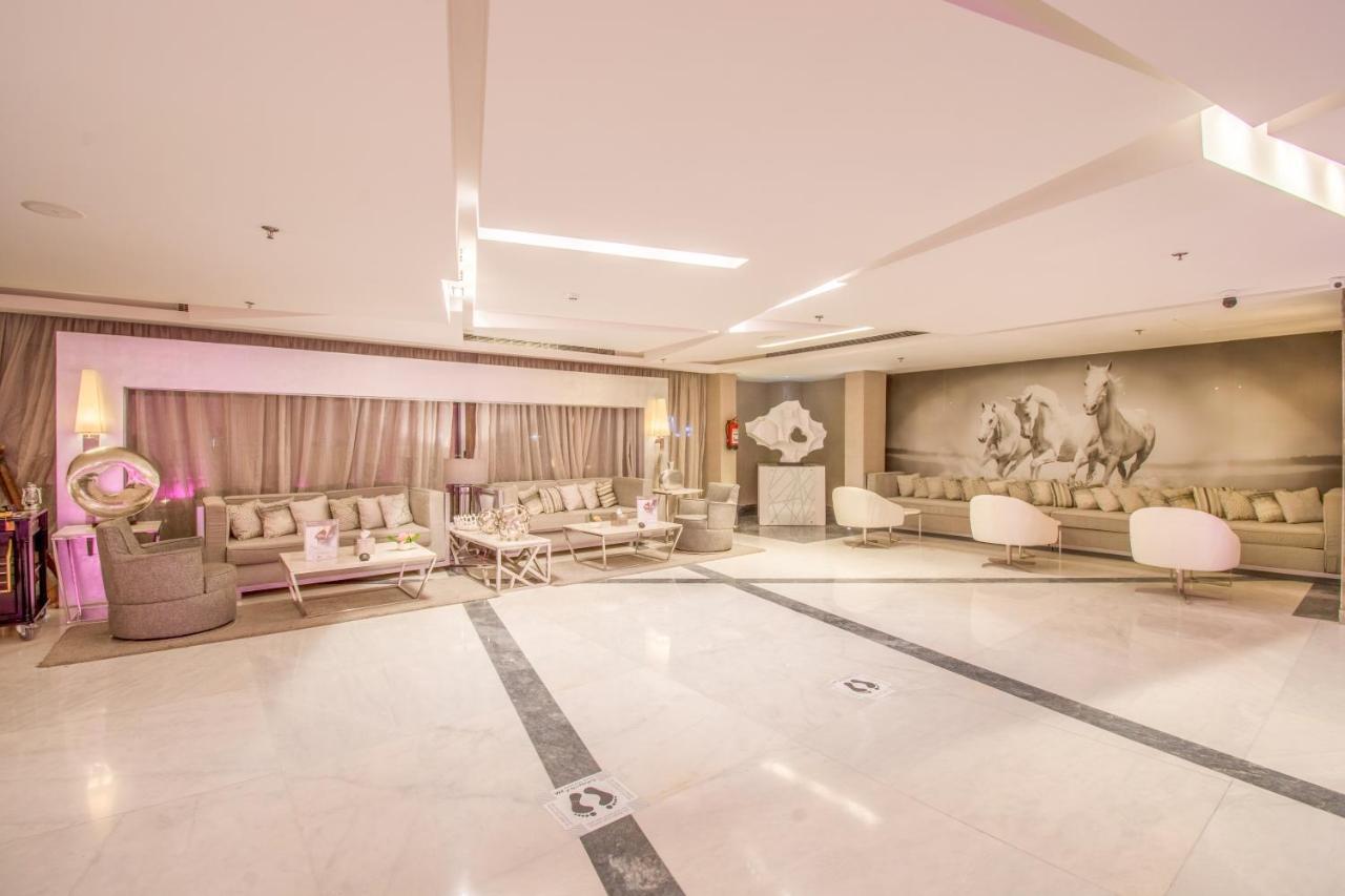 Grand Plaza Gulf Hotel - Riad Exterior foto